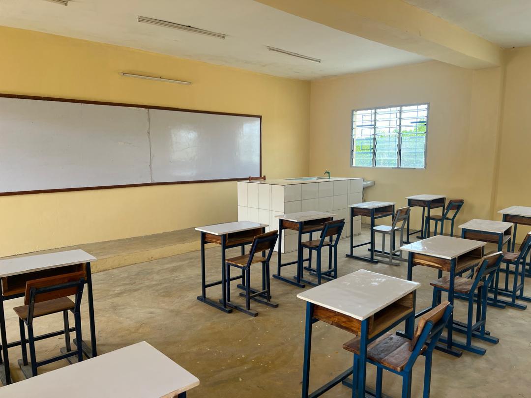 Salle de classe équipée des Élites
